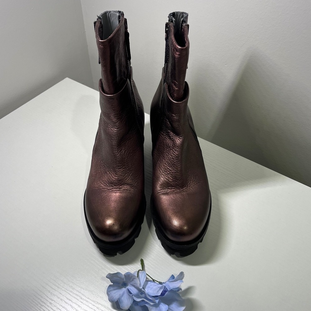 Patrizia Bonfanti Metallic Bronze Leather Lug Sole Ankle Boots Italy 37 Womens‎